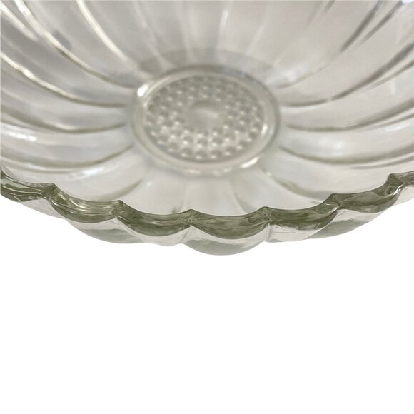 Vintage Glass Daisy Serving Bowl - Picture 4 of 7